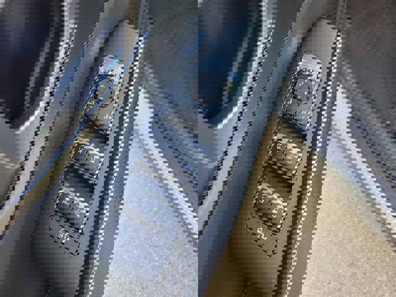 Used 2023 Kia Sorento EX image 15