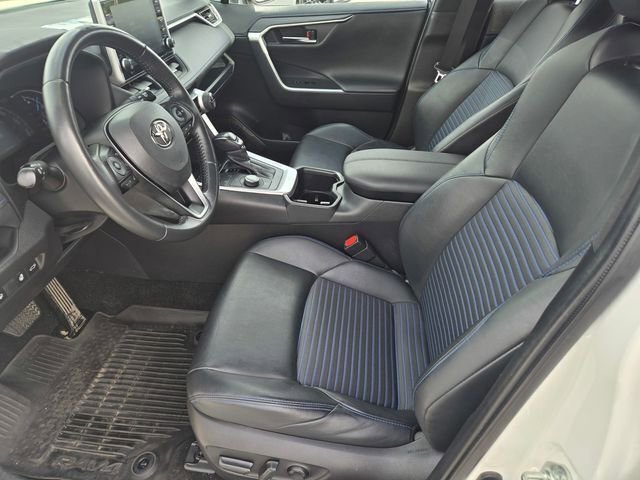 Used 2022 Toyota RAV4 XSE w/ XSE Grade Weather Package AWD/4WD image 18