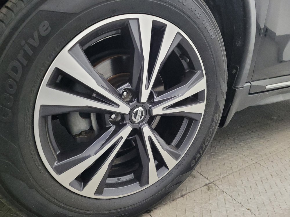 Used 2017 Nissan Rogue SL image 31