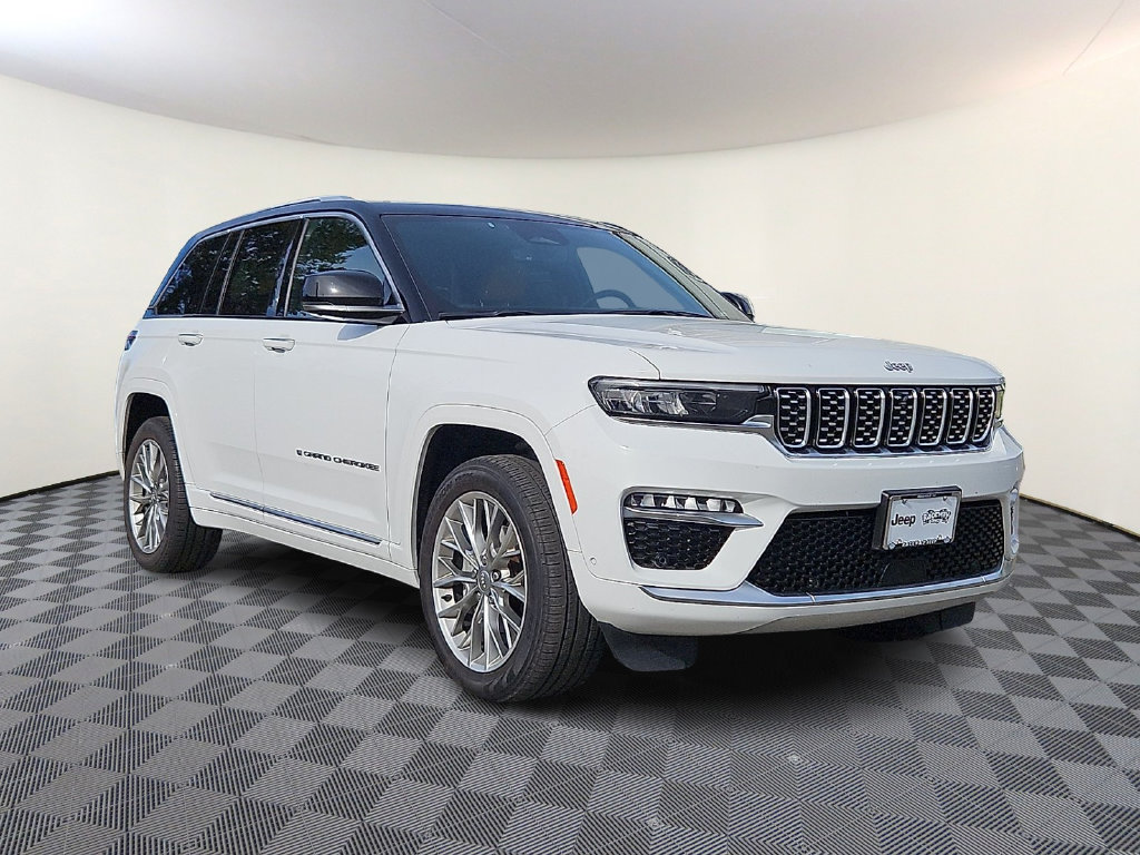 Used 2023 Jeep Grand Cherokee Summit w/ Luxury Tech Group V
