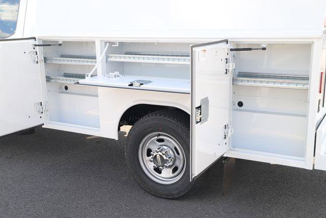 New 2026 Ford F350 XL w/ XL Chrome Package image 8