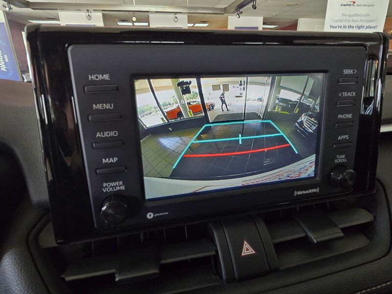 Used 2021 Toyota RAV4 XLE FWD image 20