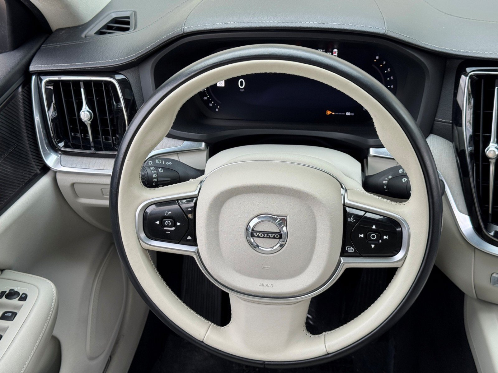 Used 2023 Volvo S60 B5 Ultimate w/ Climate Package FWD image 21