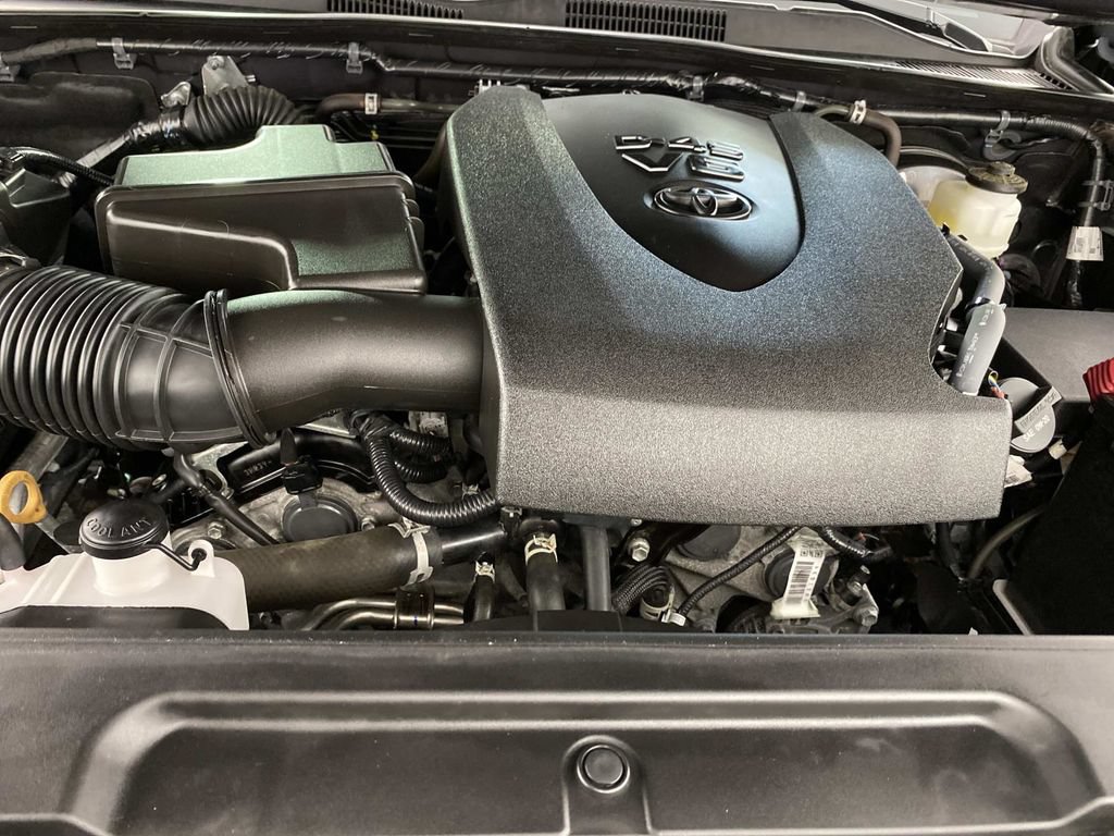 Used 2023 Toyota Tacoma SR5 AWD/4WD image 30