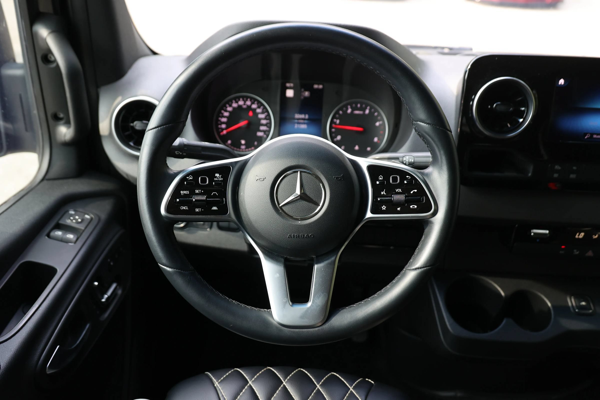 Used 2021 Mercedes-Benz Sprinter 3500 image 19