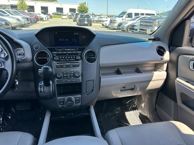 Used 2015 Honda Pilot SE image 14
