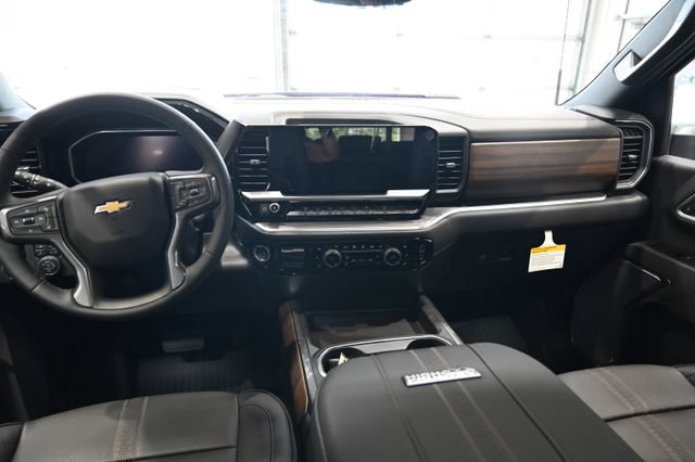 New 2026 Chevrolet Silverado 3500 High Country w/ High Country Premium Package AWD/4WD image 17