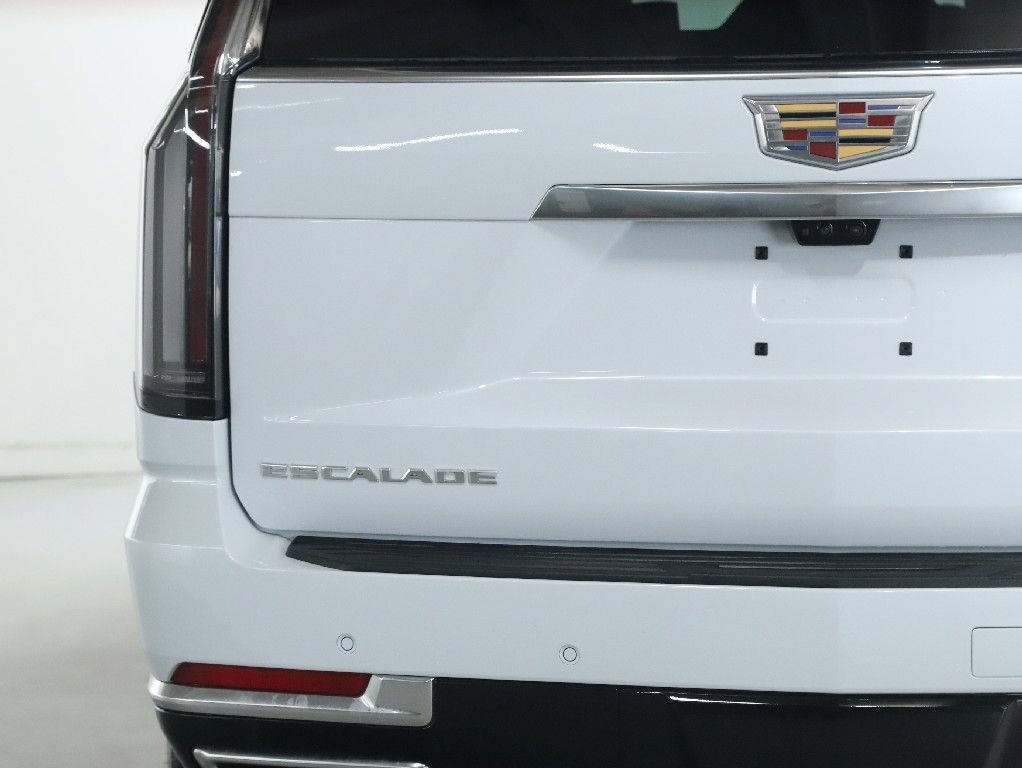 Used 2026 Cadillac Escalade Luxury w/ LPO, Floor Liner Package AWD/4WD image 49