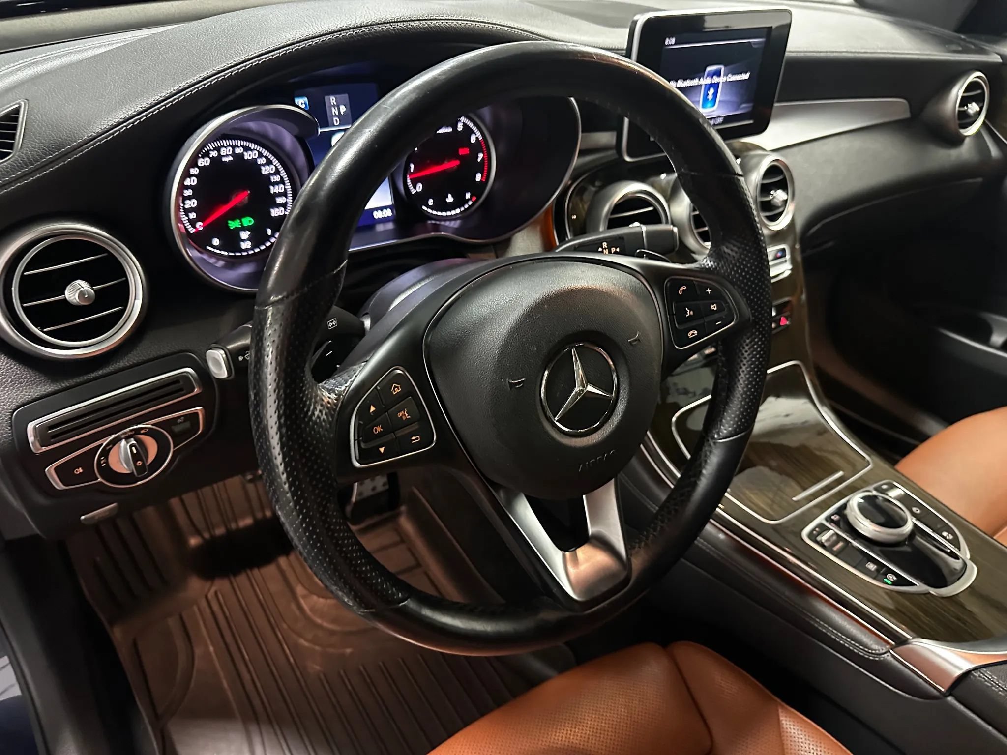 Used 2019 Mercedes-Benz GLC 300 4MATIC Coupe image 9