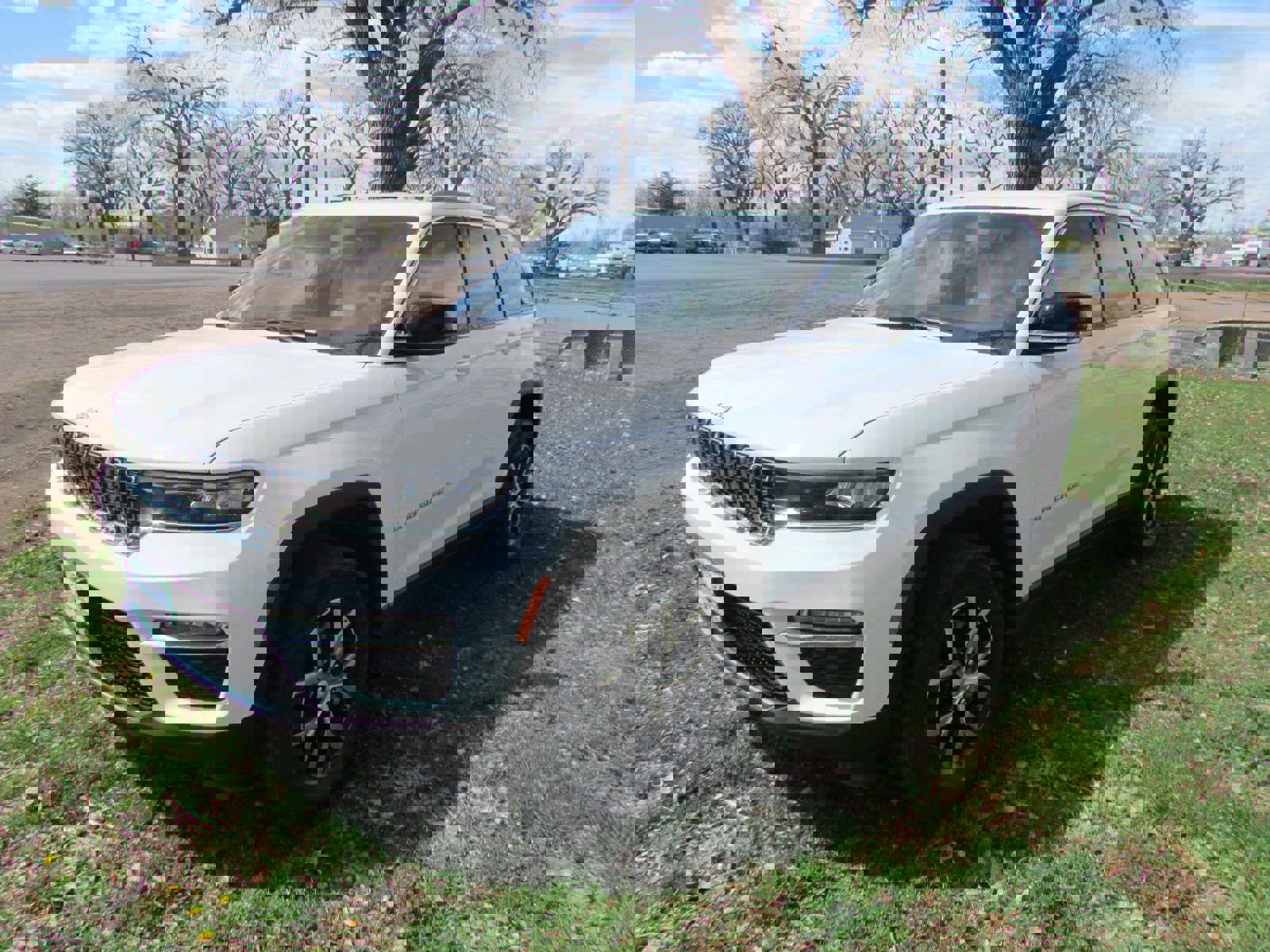 New 2025 Jeep Grand Cherokee Limited w/ Trailer Tow Package image 2