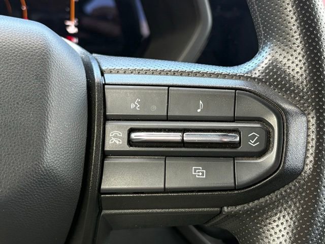 Used 2023 Chevrolet Colorado Trail Boss AWD/4WD image 20