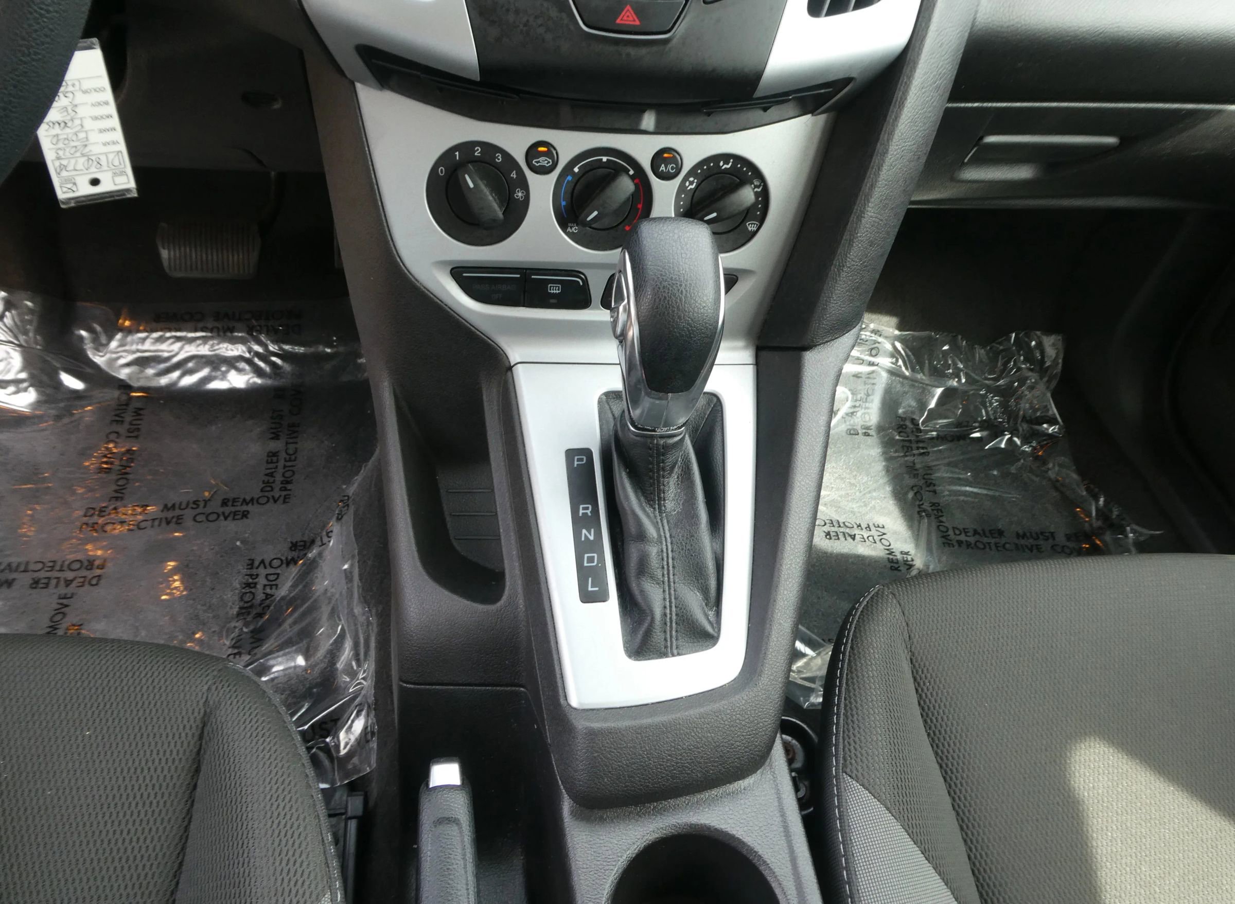 Used 2013 Ford Focus SE FWD image 20