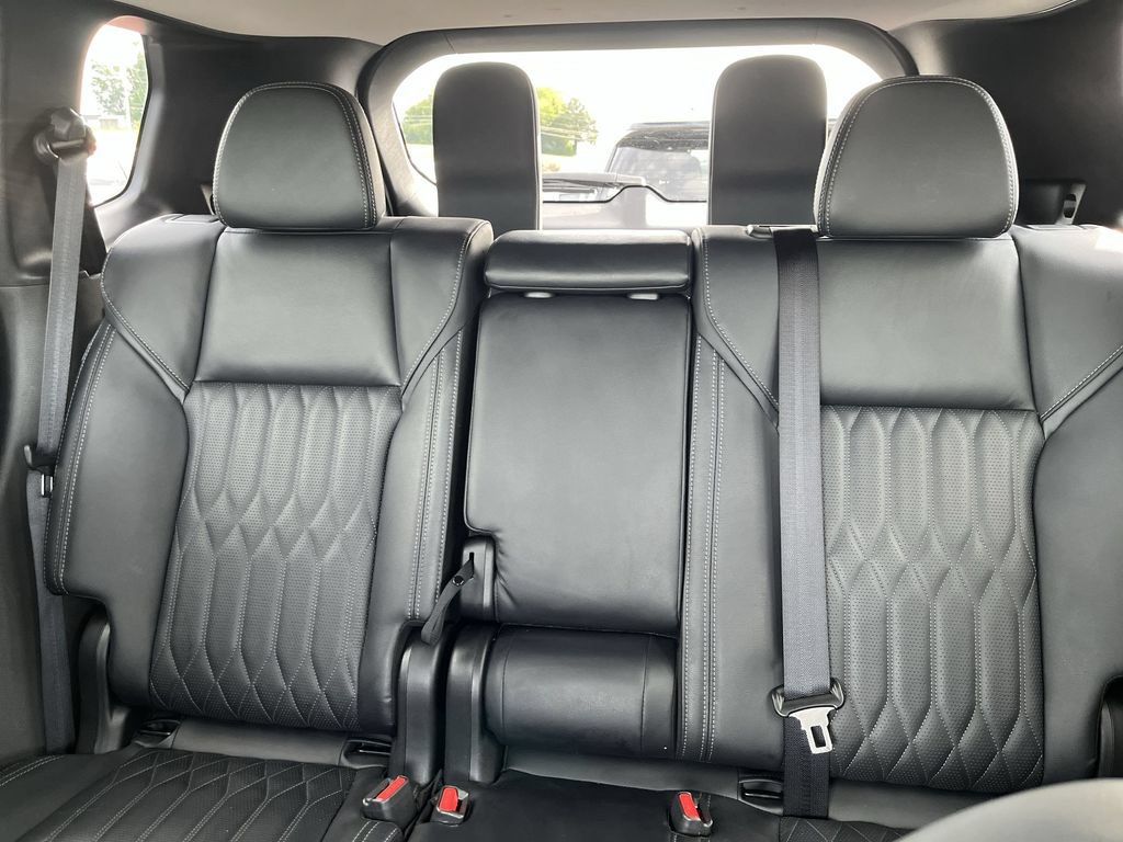 Used 2025 Mitsubishi Outlander SEL FWD image 23