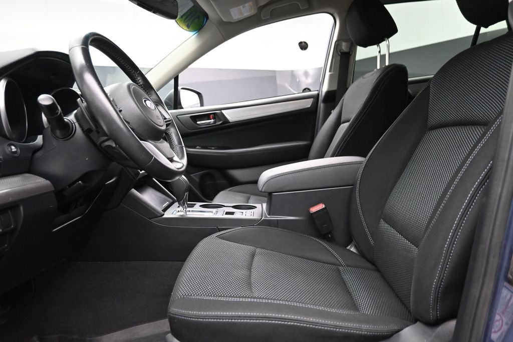 Used 2018 Subaru Outback 2.5i Premium AWD/4WD image 16