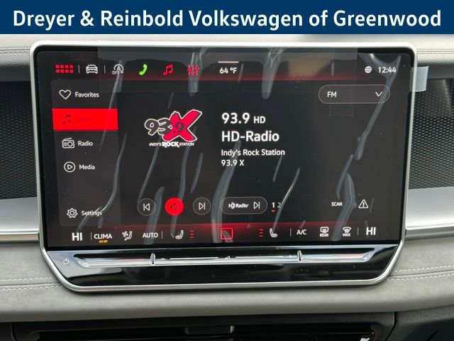 New 2026 Volkswagen Tiguan SE image 17