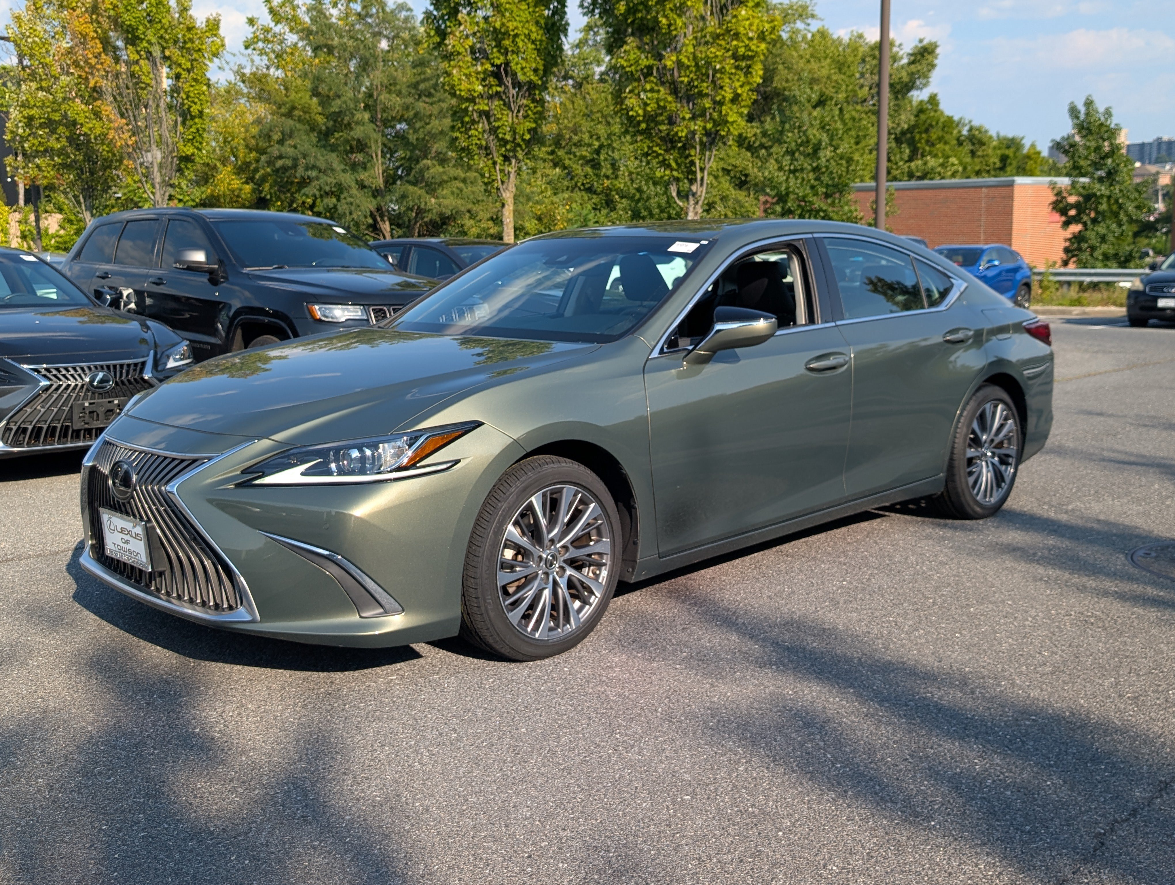 Used 2020 Lexus ES 350 w/ Premium Package FWD image 7