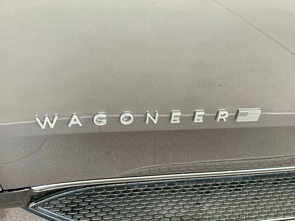 Used 2022 Jeep Wagoneer Series II AWD/4WD image 10