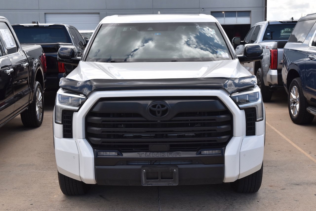Used 2025 Toyota Tundra Limited RWD image 3