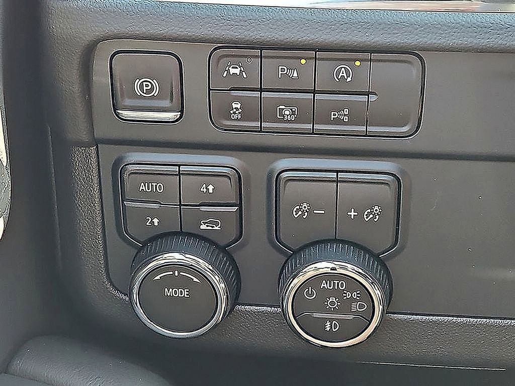 New 2025 Chevrolet Tahoe Premier image 16