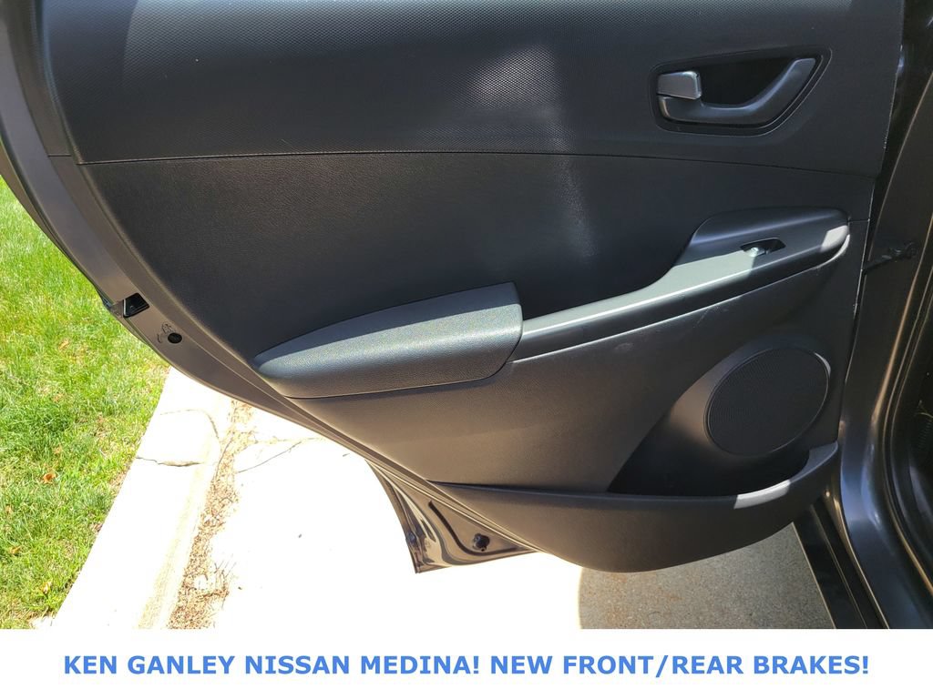Used 2022 Hyundai Kona SE AWD/4WD image 40