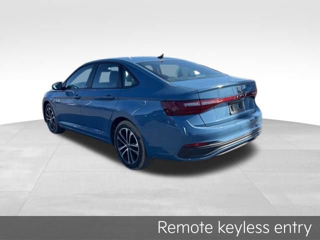 Used 2025 Volkswagen Jetta Sport image 5