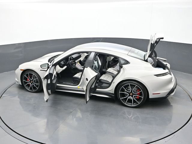 New 2026 Porsche Taycan 4S AWD/4WD image 33