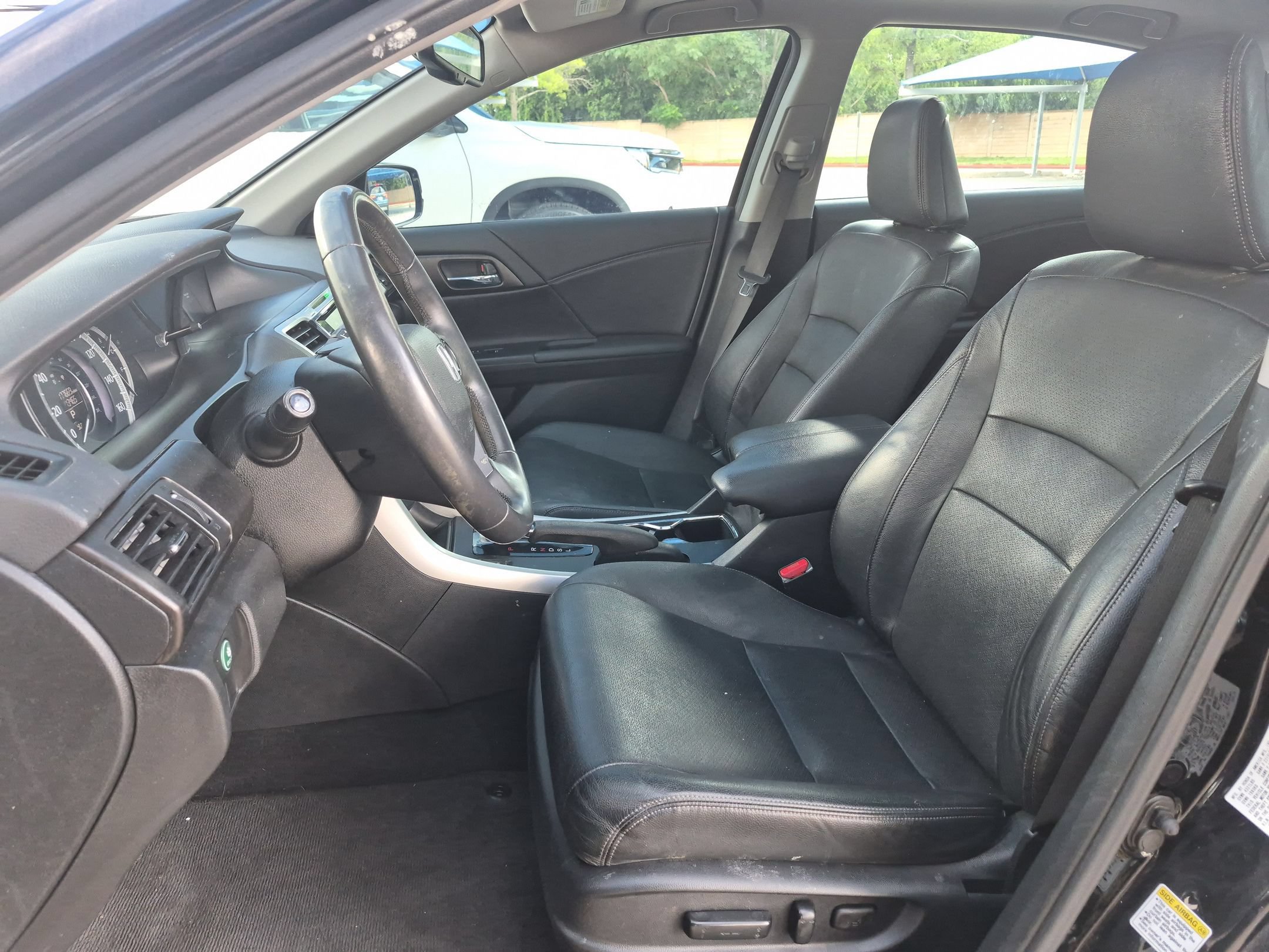 Used 2014 Honda Accord EX-L image 28