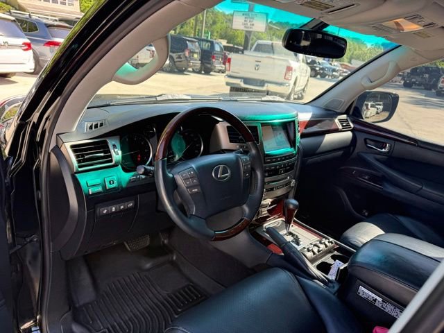 Used 2015 Lexus LX 570 4WD image 24