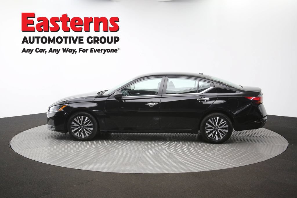 Used 2024 Nissan Altima 2.5 SV FWD image 60