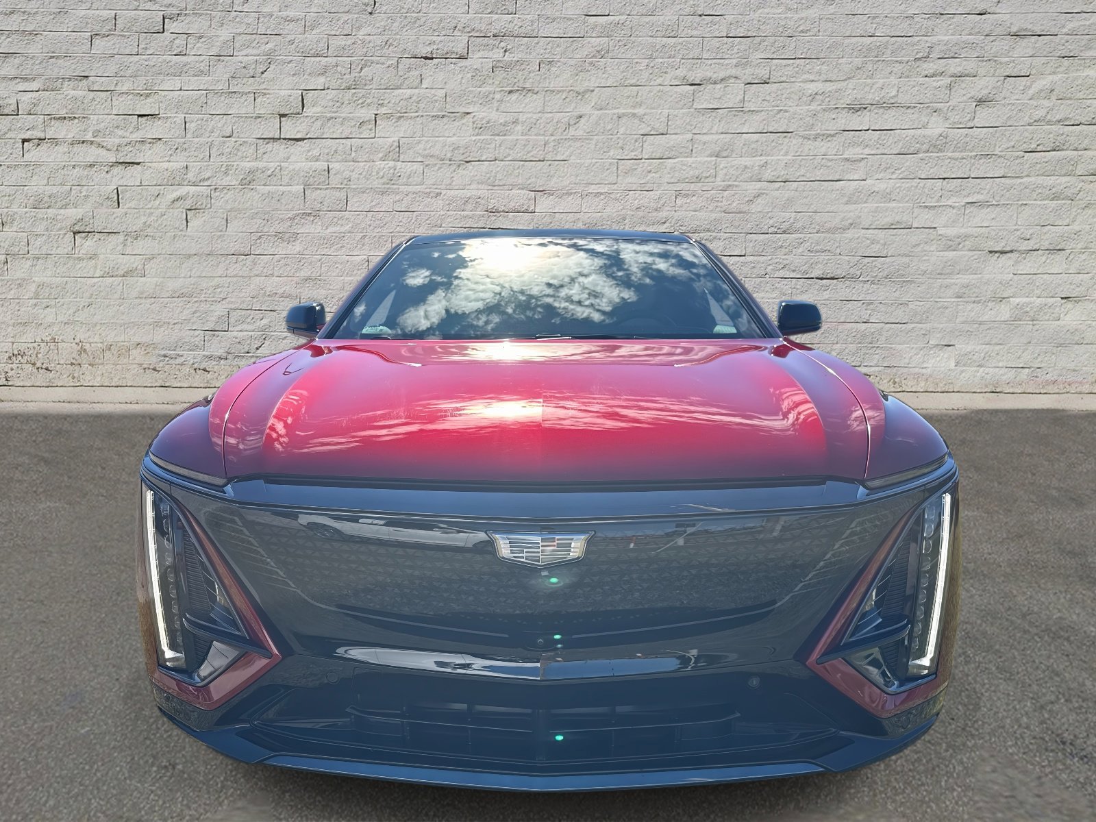 New 2025 Cadillac Lyriq Sport video 2