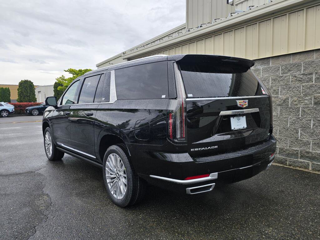 New 2026 Cadillac Escalade ESV Luxury AWD/4WD image 4
