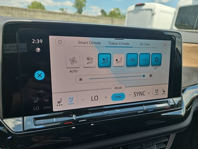 Used 2024 Volkswagen Atlas SE FWD image 26