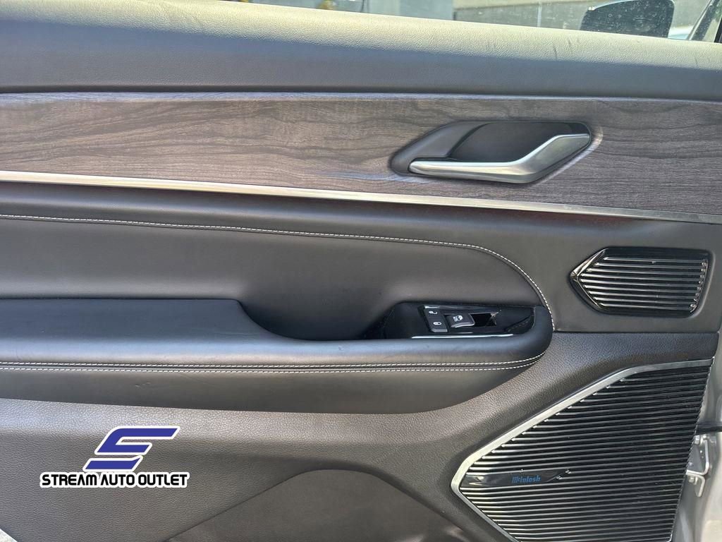 Used 2021 Jeep Grand Cherokee L Overland image 18