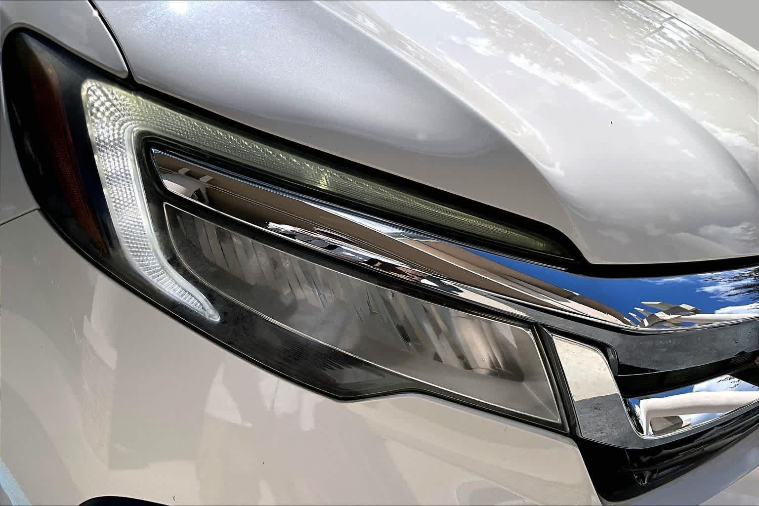 Used 2019 Honda Pilot Touring image 28