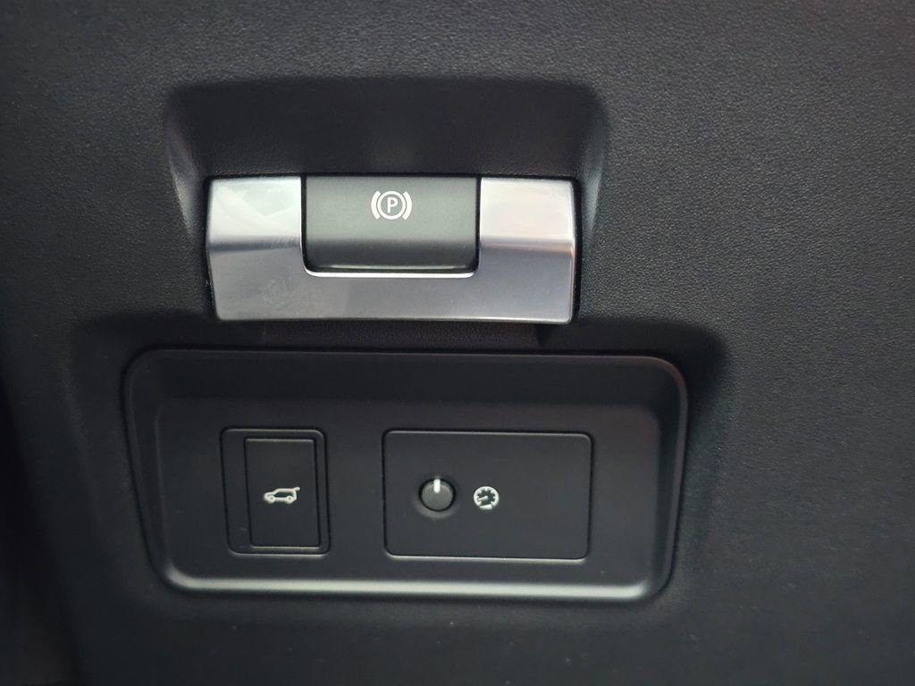 Used 2023 Land Rover Range Rover Evoque S image 33