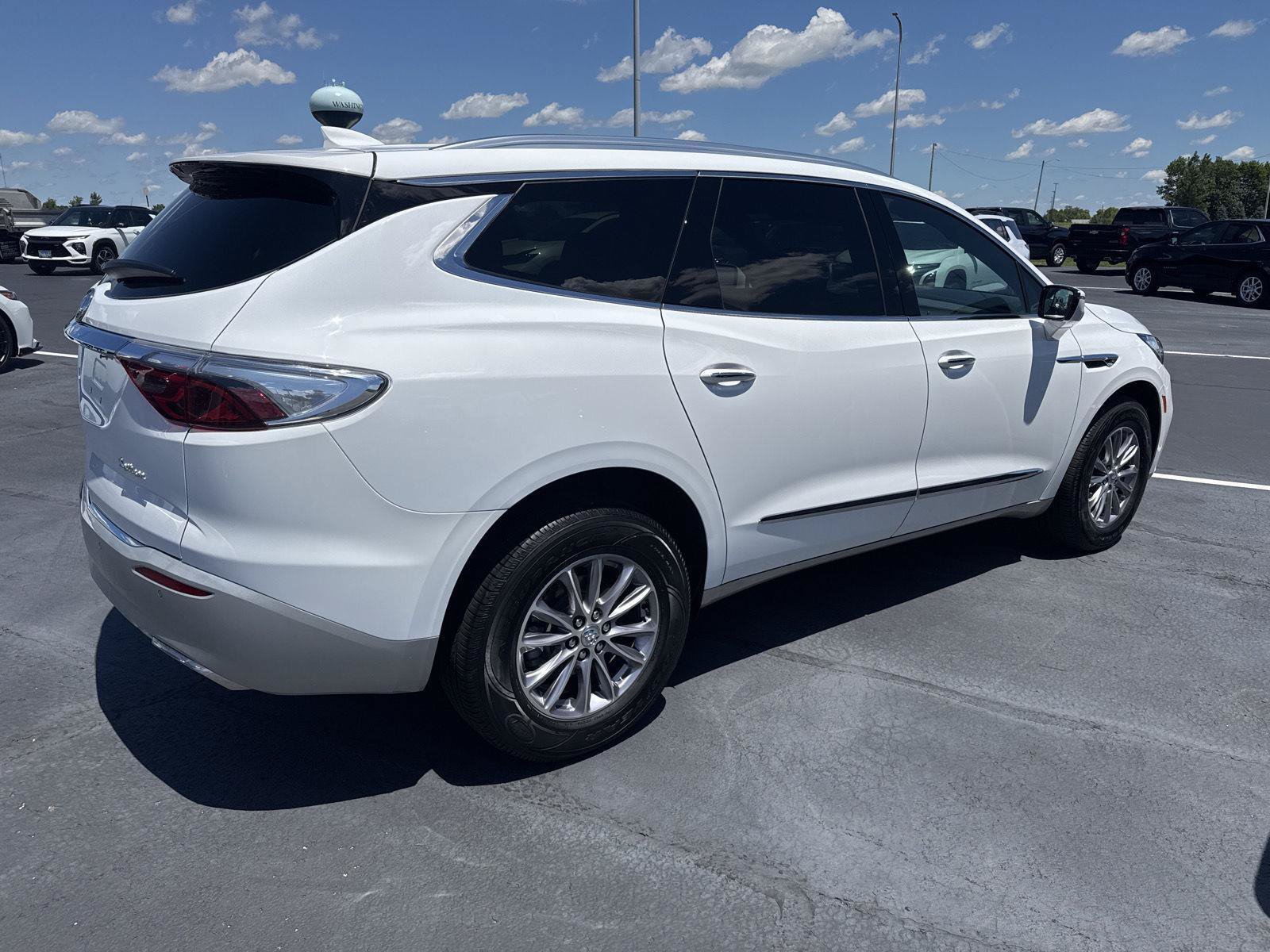 Used 2023 Buick Enclave Essence w/ LPO, Floor Liner Package FWD image 2