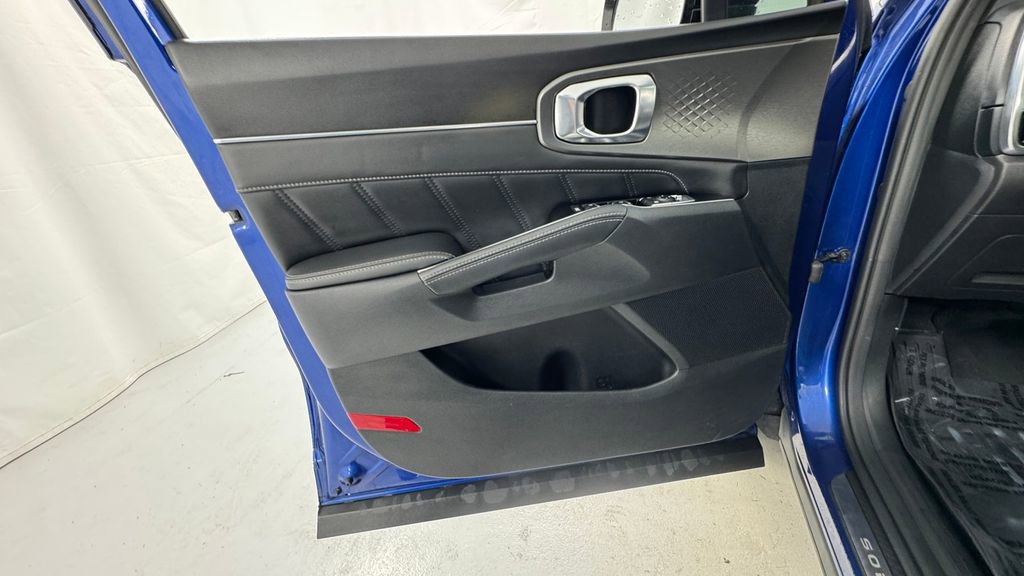 Used 2023 Kia Sorento SX image 20