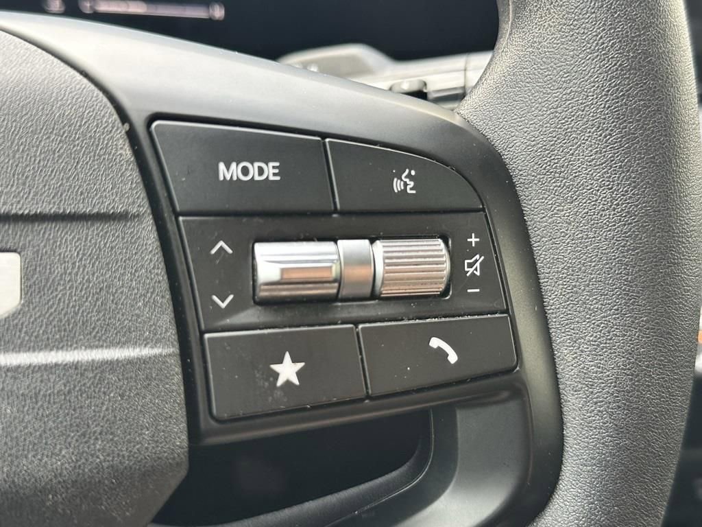 Used 2025 Kia K4 LXS image 17