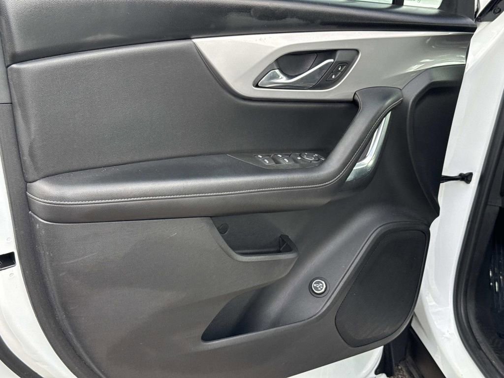 Used 2021 Chevrolet Blazer LT image 17
