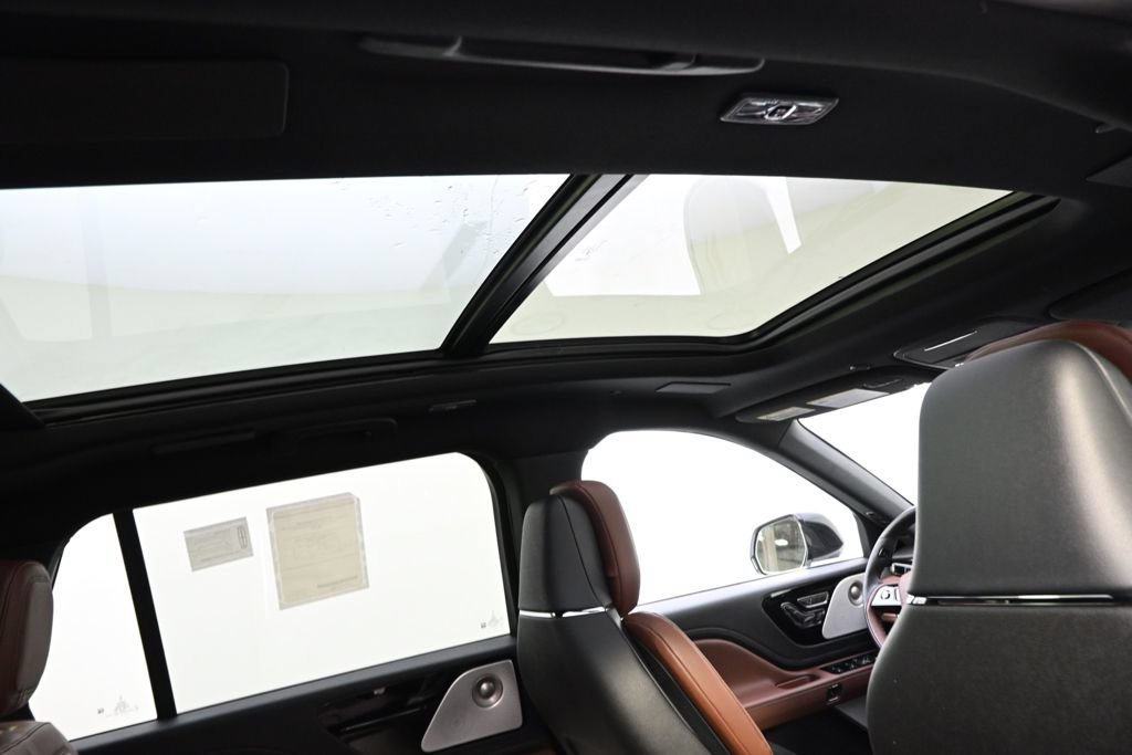New 2026 Lincoln Aviator Reserve AWD/4WD image 17
