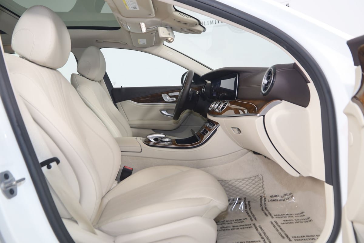 Used 2020 Mercedes-Benz E 450 4MATIC Wagon w/ Premium Package image 15