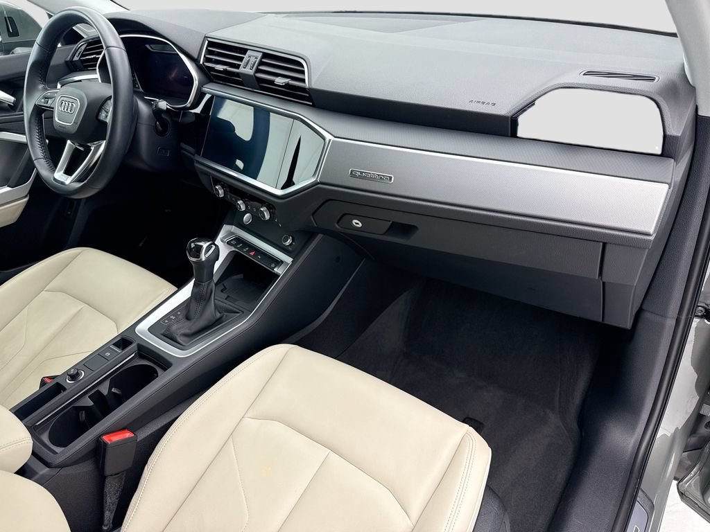 Used 2020 Audi Q3 2.0T Premium Plus AWD/4WD image 16