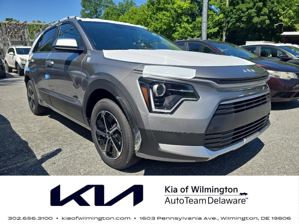 New 2026 Kia Niro LX FWD image 1