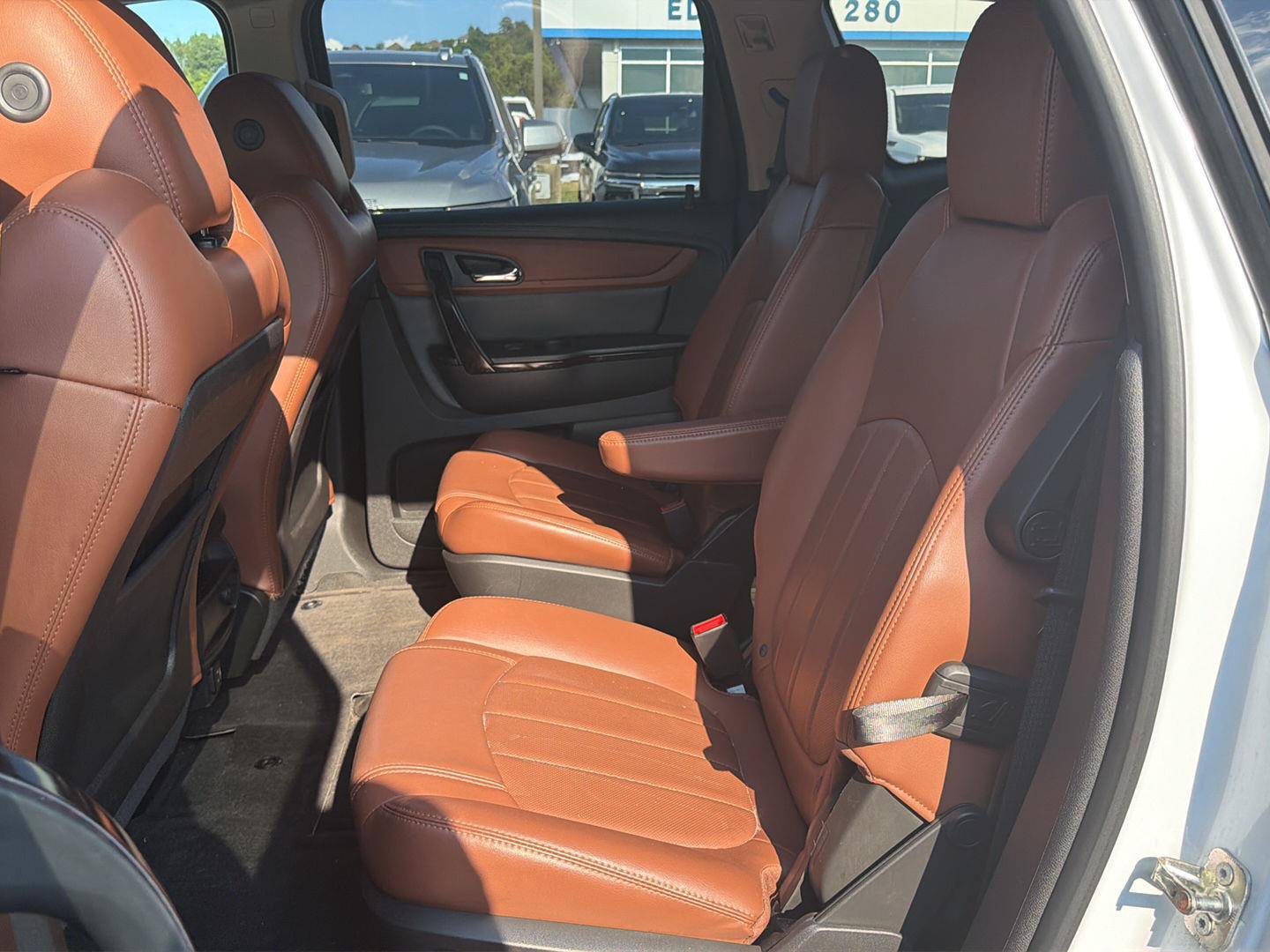 Used 2017 Chevrolet Traverse Premier FWD image 6
