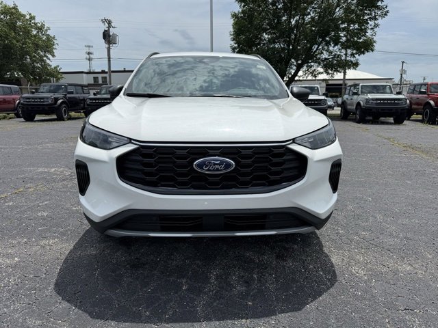 New 2025 Ford Escape ST-Line w/ Cold Weather Package image 3