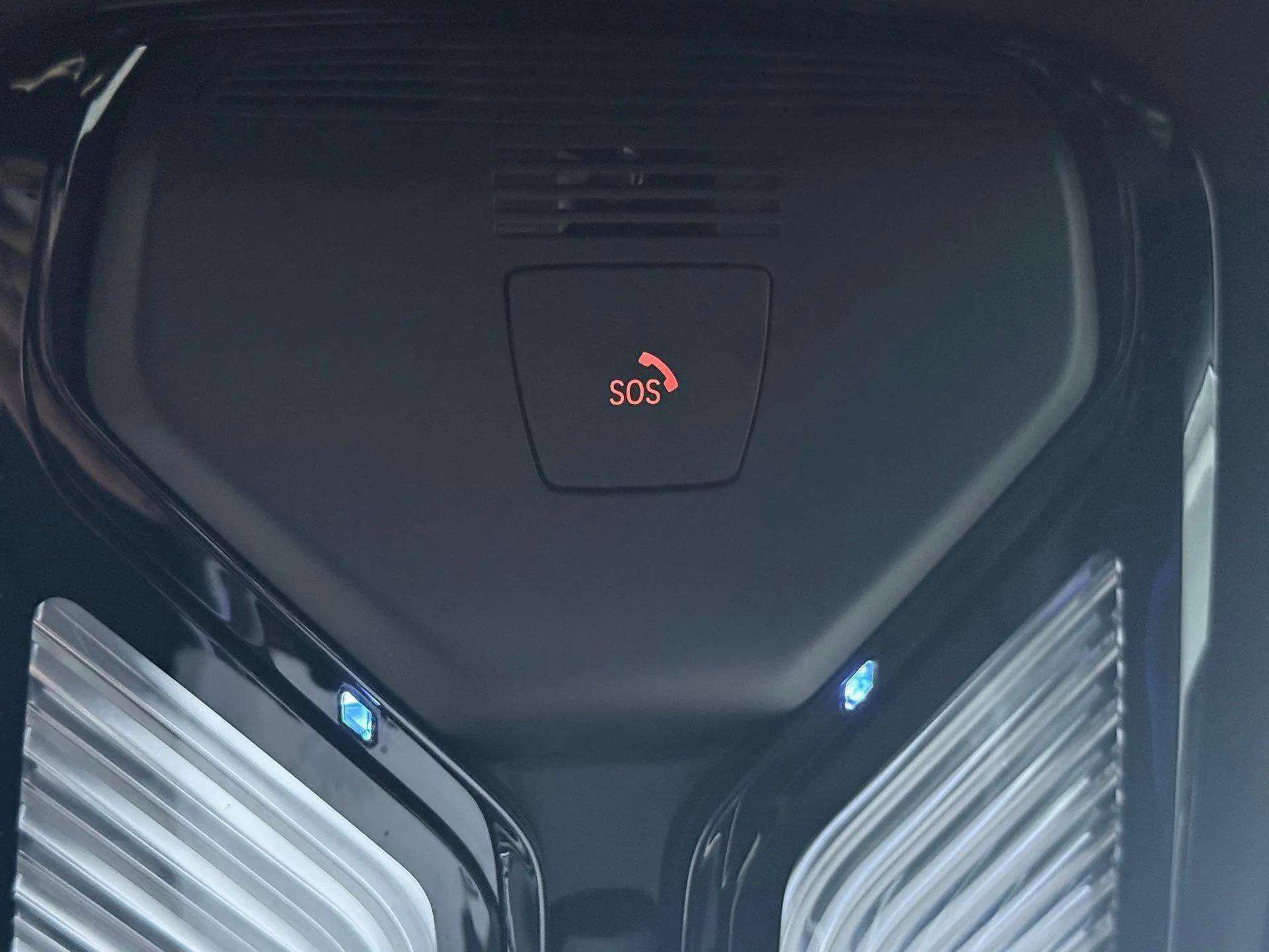 Used 2024 BMW X5 xDrive40i w/ M Sport Package image 41