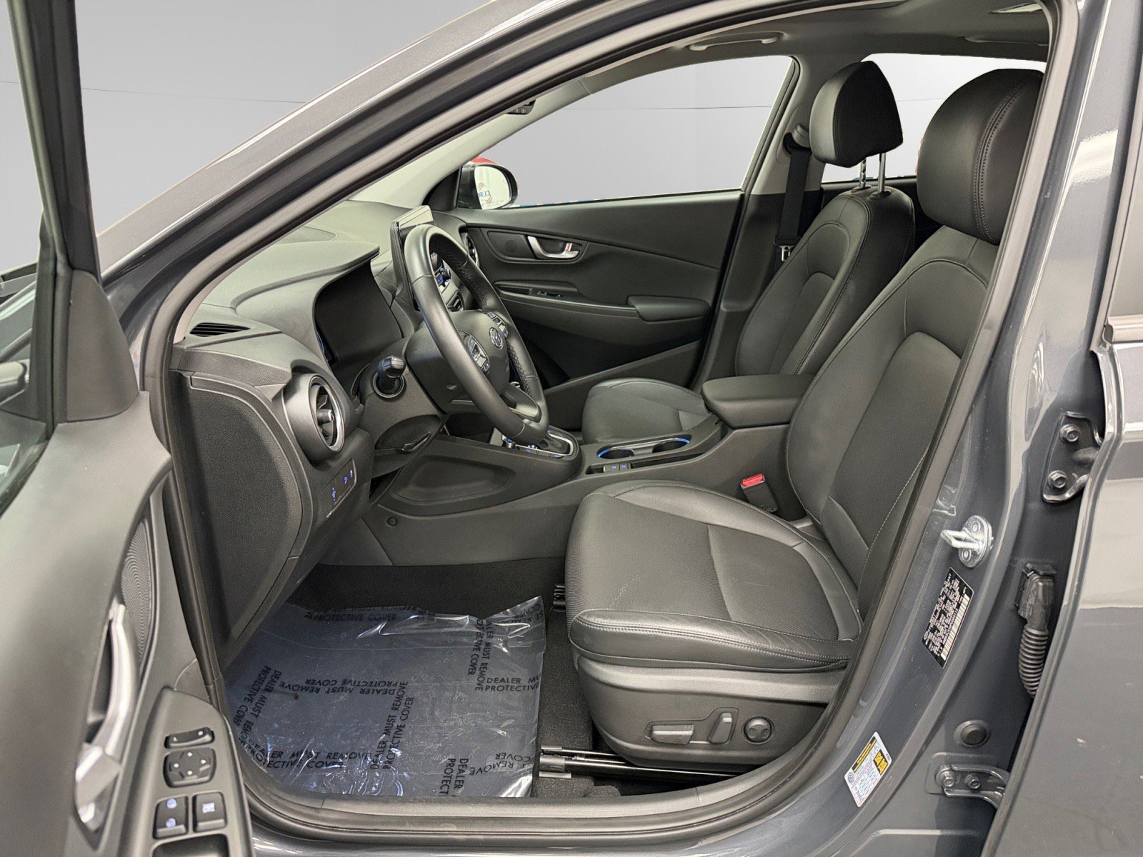 Certified 2023 Hyundai Kona Limited w/ Cargo Package image 9