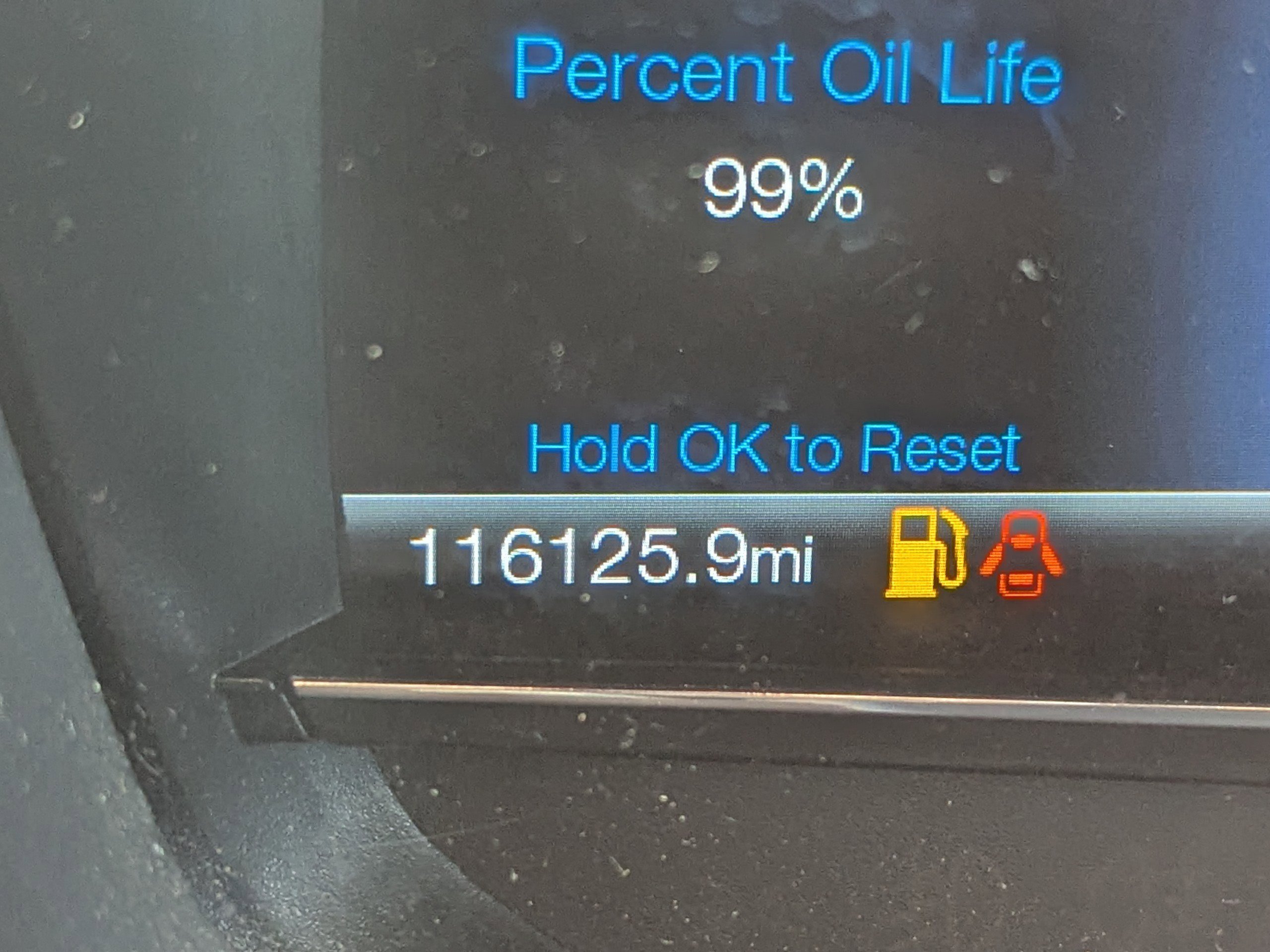 Used 2017 Ford Explorer Limited w/ Class II Trailer Tow Package image 24