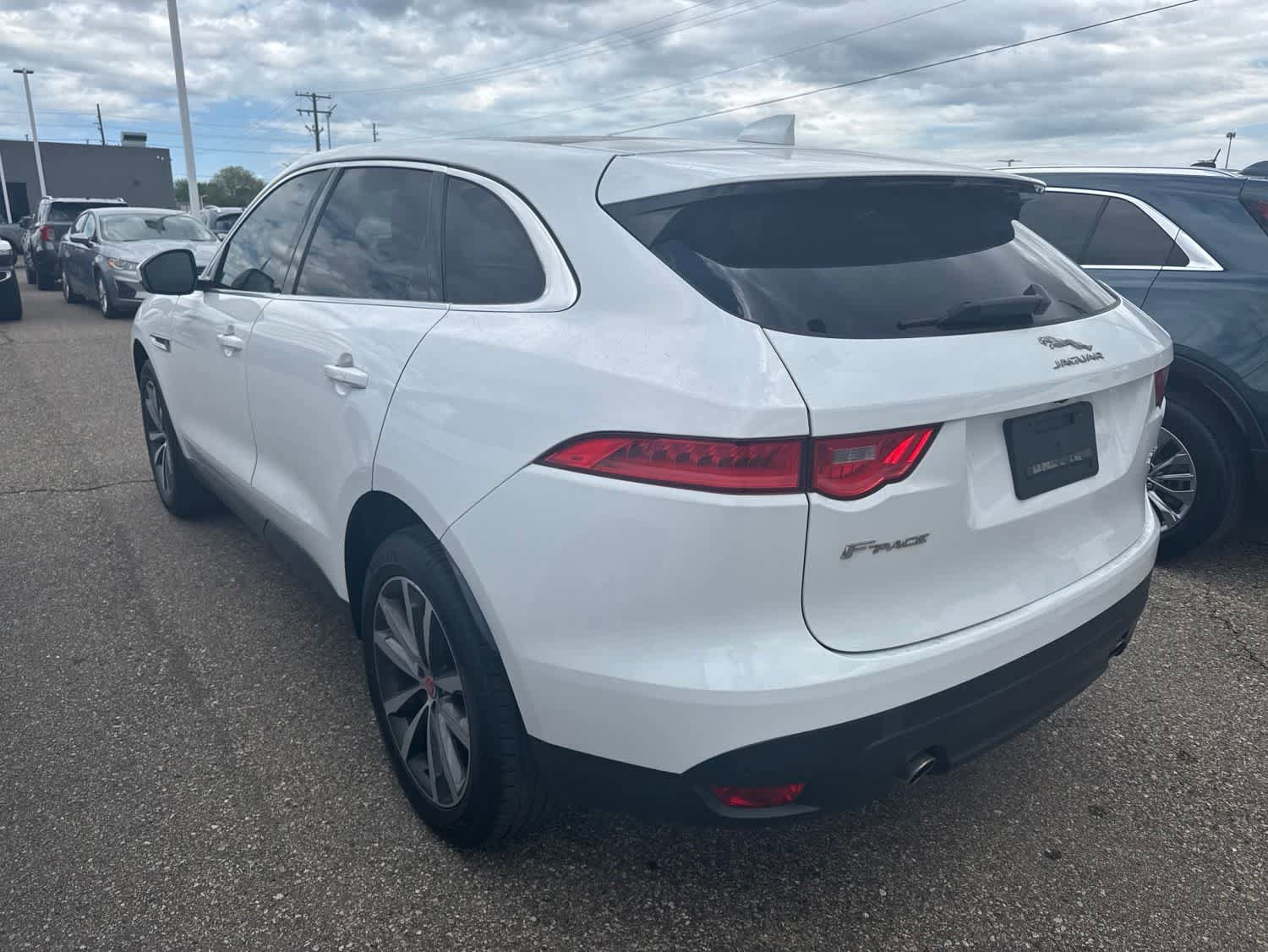 Used 2019 Jaguar F-PACE Prestige AWD/4WD image 14