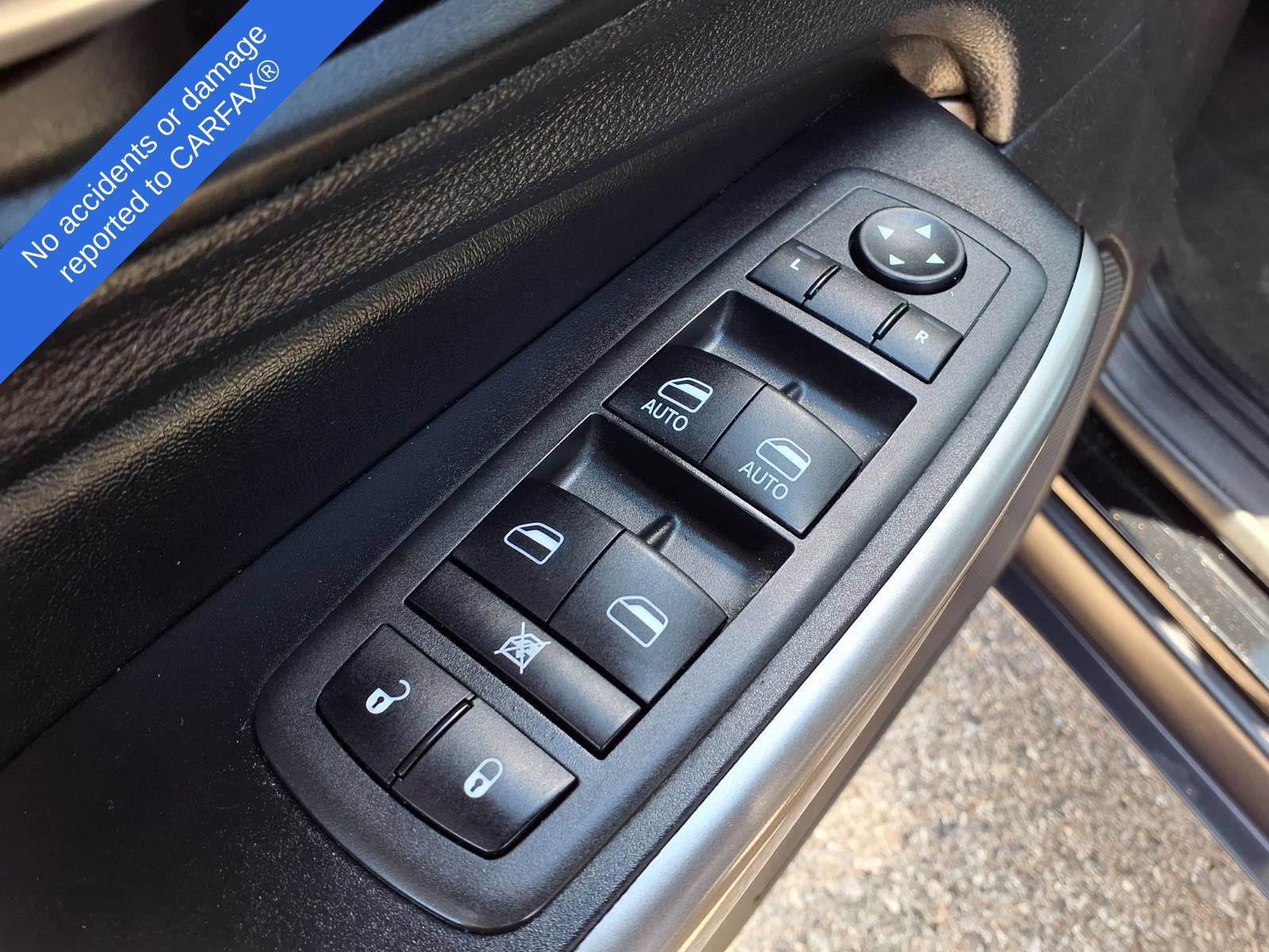 Used 2022 Jeep Cherokee Latitude Lux AWD/4WD image 17